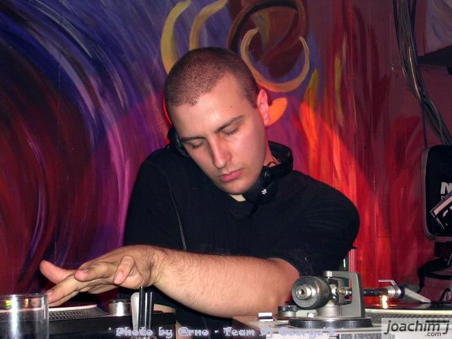 13 septembre 2003 dj 011joachimj escape f